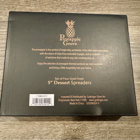 Godinger 5-inch pineapple gold-finish dessert spreaders (set of 4) - Picture 2 of 3